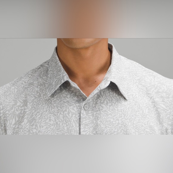 Lululemon Airing Easy Short Sleeve Button-Up Shirt - Picture 3 of 6